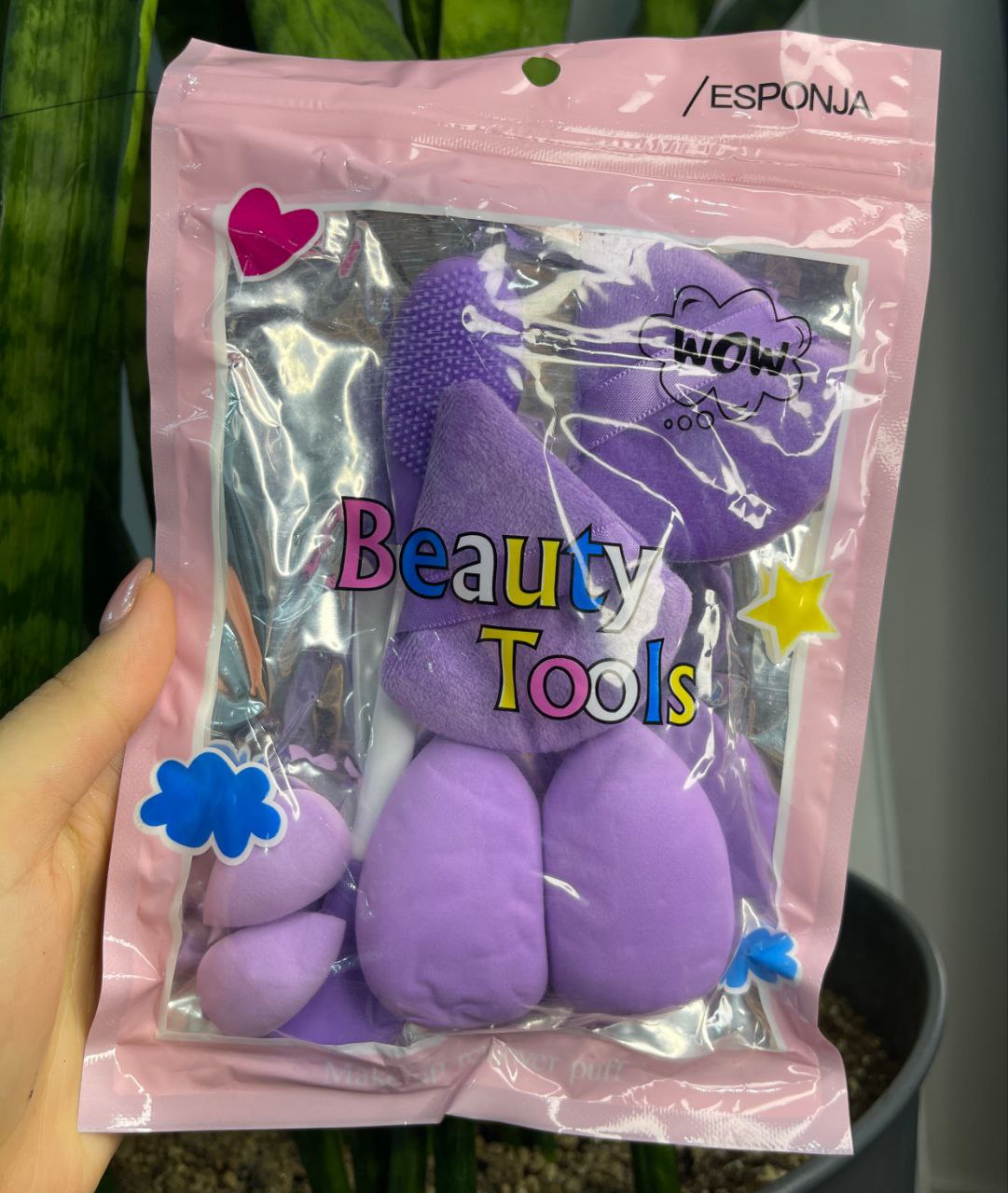 پک کامل بیوتی بلندر ۷ تکه | شامل پد فیکس، کانسیلر، بیوتی بلندر بزرگ و فیس براش در رنگ‌های خاص سبز و بنفش